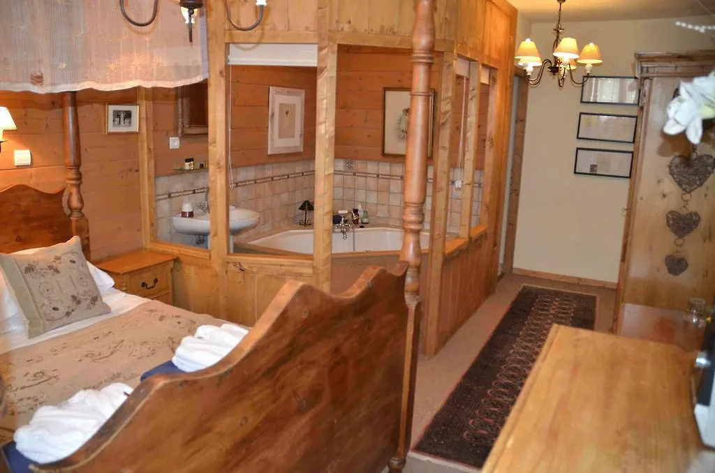 Hotel Et Chalet Au Coin Du Feu Chilly Powder Morzine France